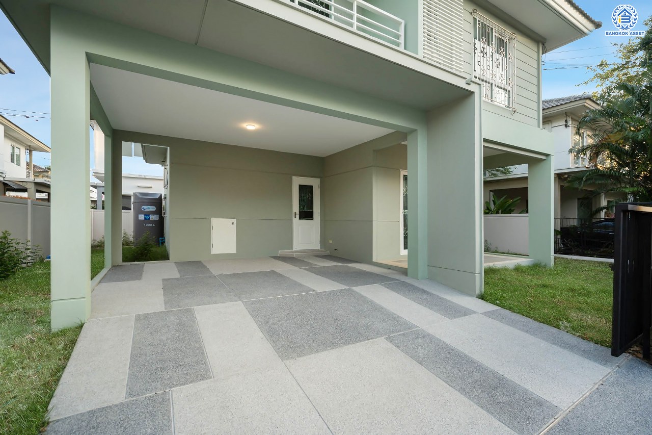 บ้านเดี่ยวมือสอง จากแบรนด์ LH โครงการ ชัยพฤกษ์ วัชรพล หลังใหญ่ เนื้อที่ 55.4 ตร.ว. ฟังก์ชัน 3 ห้องนอน 3 ห้องน้ำ จอดรถได้ 2 คัน พร้อม Facilities ครบครัน บนทำเลเดินทางสะดวก ติดถนนสุขาภิบาล5 เชื่อมต่อหลายเส้นทาง ใกล้ทางด่วน "ฉลองรัช" และรถไฟฟ้าสายสีเขียว "สถานีสายหยุด"